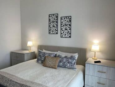 kiraye bakı: Mənzil kirayə verilir. 11.3 mərtəbə 3 otaq, 115 kv. Tam əşyalı. Dəniz — 9