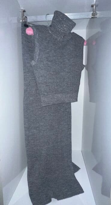 2 ci əl geyimlər: Dest satilir yenidir — 2