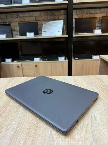 işlenmiş komputer: 🖥️ HP 255 G8 ✅Prosessoru : AMD Ryzen 3 3250U ✅Ram : 8 Gb ✅SSD  — 4