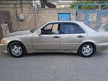 mercedes sprinter 7 1: Mercedes-Benz C-Class (W202) sedan - Kuzov: 4 qapılı sedan, bej rəng — 4