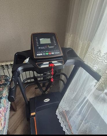 qacis tirnajoru: BodyFit qaçış trenajoru 130 çəki funksiyası çoxdu tepe tez — 2