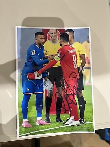 qarabağ forması satın al: Kolleksiya üçün futbol temalı imzalı foto və atribut dəsti Veziyyeti — 2