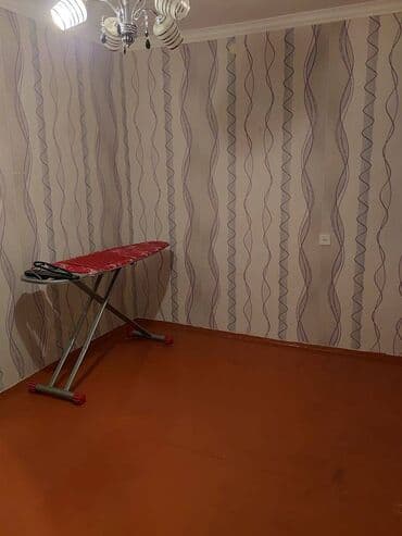 bakida satdiq evler: Sumqayitda das bazarin yaxınlığında 18-ci mikrarayonda 5 mertebeli — 11