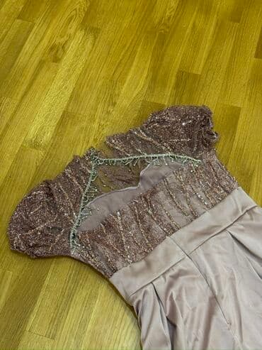 ağ qadın çimərlik geyimləri: Ziyafet libasi — 2