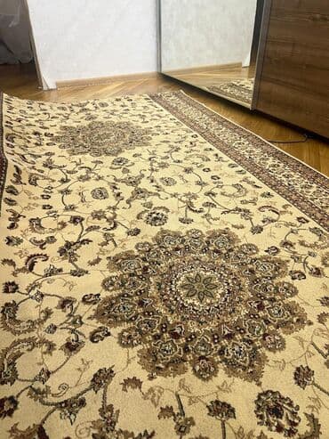 ayaqaltı xalça: Xalça — 3