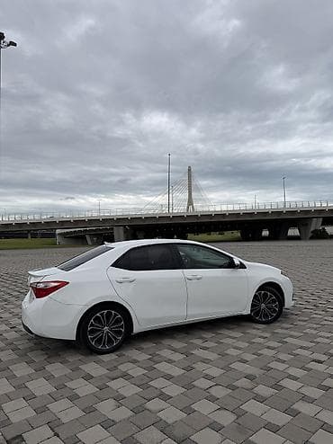 Avtomobil satışı: Toyota Corolla: 1.8 l | 2015 il Sedan — 2