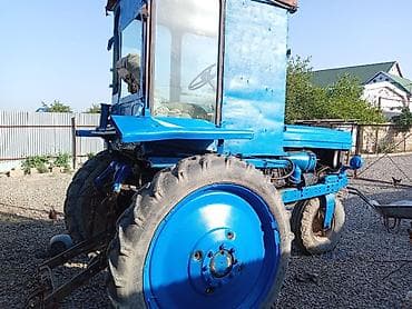 İnkubatorlar: Kənd təsərrüfatı üçün universal təkərli traktor - Korpus və kabin — 1