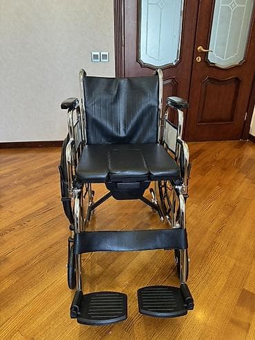 Tualetli əlil arabası - Çərçivə: möhkəm xromlaşdırılmış metal