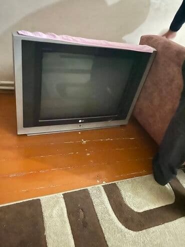 honor ekran: Televizor LG — 1