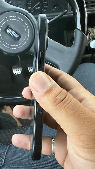 IPhone 16, 256 GB, Qara, Simsiz şarj