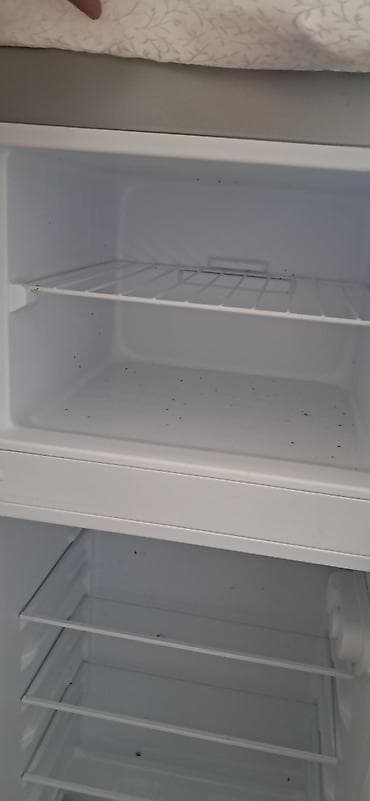 vitirin soyuducu type 0: 2 qapılı Vestel Soyuducu Satılır, rəng - Gümüşü — 3