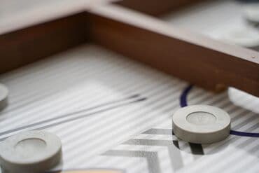 nerd taxtasi: Masaüstü oyun "Star Sling Slide". Made in Türkiyə. Metrolara və — 5