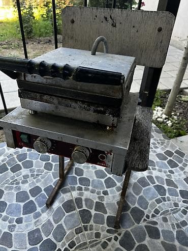 cene aparati: Peşəkar elektrik vafli aparatı - İki bölməli kvadrat vafli qəlibləri — 2