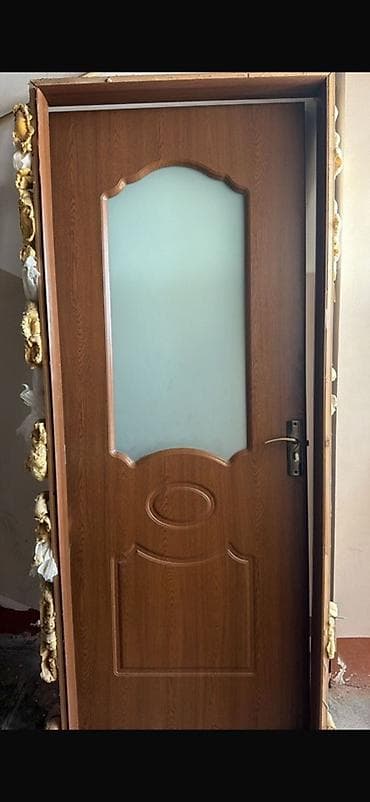 Iki qapi satilir