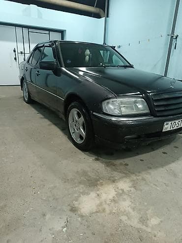 w124 arxa stop: Mercedes-Benz C-Class: 2.2 l | 1995 il Sedan — 5