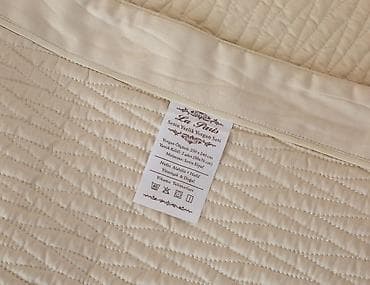 bamboo tekstil: La Paris – Setin yaylıq yorğan dəsti Tərkib və ölçülər: - Yorğan: 230 — 2