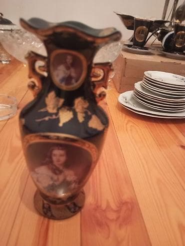 profil sekilleri oglan: Bir vaza — 1