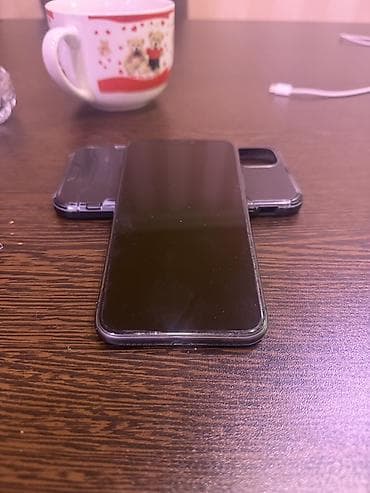 7 ci nesil ipad: IPhone 11, 64 GB, Qara — 2