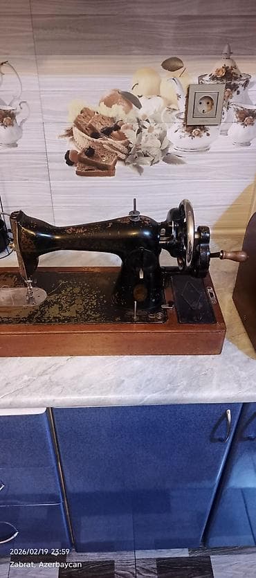 Məhsul: Mexaniki tikiş maşını (antika üslubda) Xüsusiyyətlər: - Əl — 2