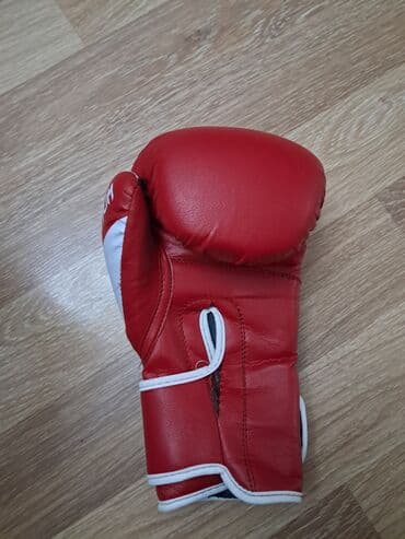 Maskalar, eynəklər: Məhsul: Venum boks əlcəyi - Brend: Venum - Çəki: 10 oz (əlcəyin — 3