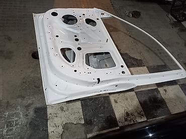 changan lizinq: Changan 05in sağ ön qapısı ikinci əl yüngül əziyi var. Təsvir: - Tam — 5