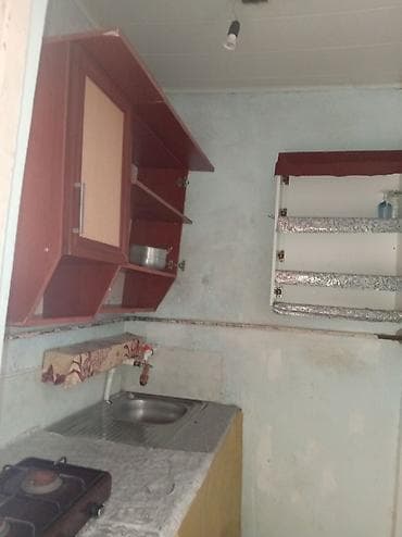 kiraye evler telebe: 1 otaqlı ev kirayəlik - Plan: 1 yataq otağı, ayrıca mətbəx girişi - — 8