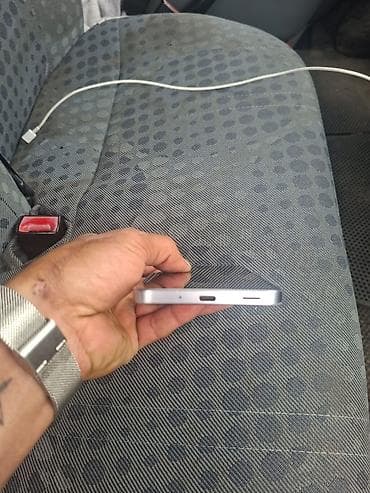 philips xenium 9@9s: Samsung Galaxy A17, rəng - Gümüşü — 4