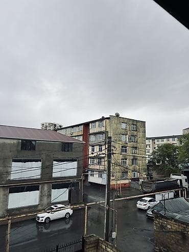 xırdalan emlak: Ev sahibiyəm Vasitəçi deyiləm. 3 Mərtəbəli Apartman. 3 cü mertebesi👍🏻 — 9