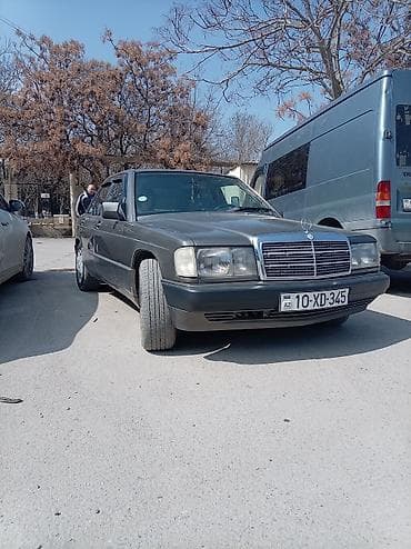 dizel mersedes: Mercedes-Benz 190: 0.2 л | Седан — 2