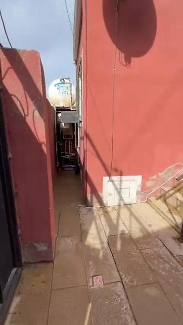 qobu yolunda evler: 3 otaqlı, 58 kv. m, Kredit yoxdur, Yeni təmirli — 2