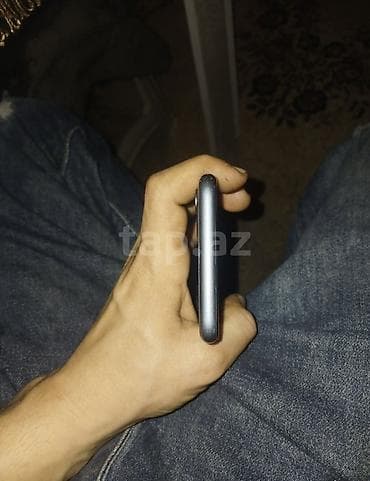 ipad 18 pro ultra: IPhone 11, Qara, Face ID — 5
