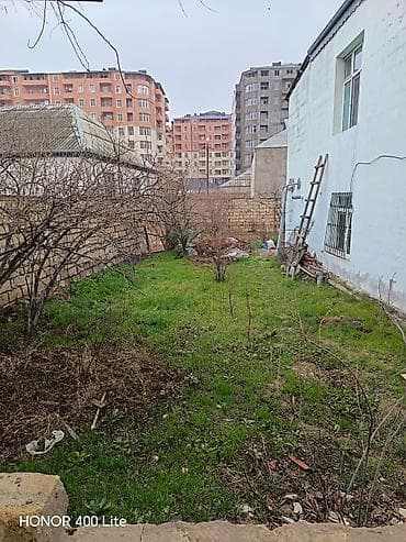 dəmir metal: 2 mertebe 250 kv 8 otaq 4 aşağı 4 yuxarı Market əsas yola 200 metr — 8