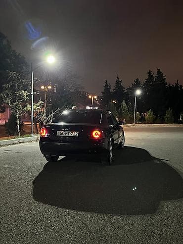 Ford: Ford Mondeo: 2 л | 2004 г. 420000 км Седан — 3