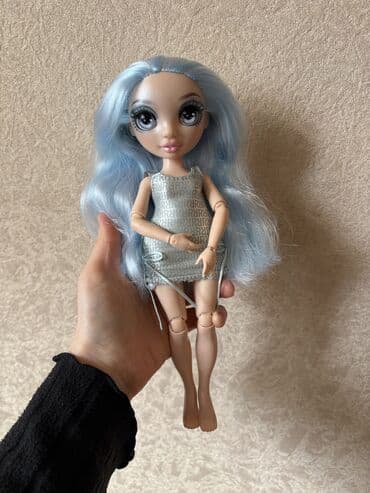 mavi mokasinlər: Кукла Rainbow Hightшарнирная и ручки и ножки,глазки — 1