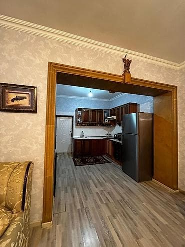Otaqlar: Satılır: 2 mərtəbəli, geniş və işıqlı evin daxili - Plan: Üst — 10