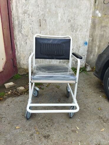 Tualet funksiyalı tibbi oturacaq və əlil arabası Məhsullar: 1) Tualet