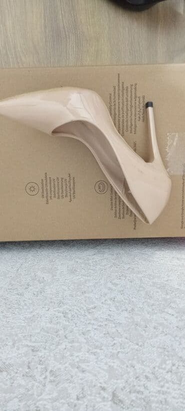 kicik dabanlı ayaqqabı: Tuflilər, Ölçü: 36, rəng - Qara, İşlənmiş — 4