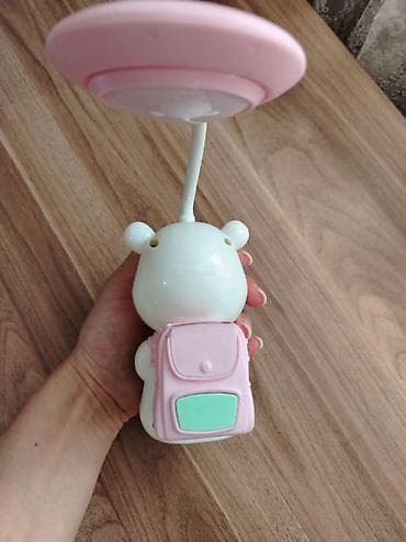 lazer lampasi: Uşaq fotoaparatı + LED şarj olunan masa lampasi. Ikisi da ideal — 9