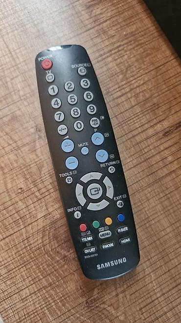 çanta: İşlənmiş Televizor Samsung LCD 24" HD (1366x768), Ünvandan götürmə — 4