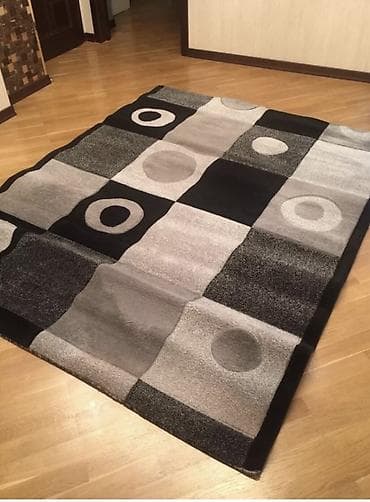 Müasir dizaynlı xalça - Rəng palitrası: qara, tünd-boz və açıq-boz