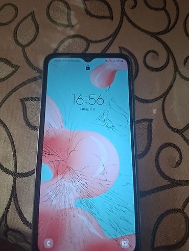 nintendo switch 2 el: Samsung Galaxy A12, rəng - Qara, Qırıq — 2