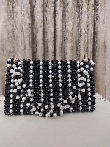 сумка из бусин своими руками: Muncuqdan hazırlanmış əl çantası - Dizayn: Qara və ağ muncuqlarla əl — 1