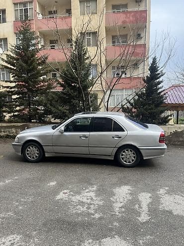 bmw matoru satilir: Mercedes-Benz C-Class: 2.2 l | 1996 il Sedan — 7