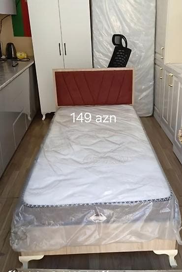 matras dosek: Birnəfərlik çarpayı dəsti. Açıq rəngli korpuslu çarpayı, yumşaq — 1