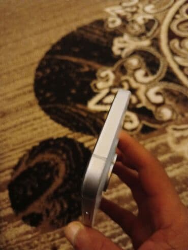 ayfon adapter: IPhone 15 — 6