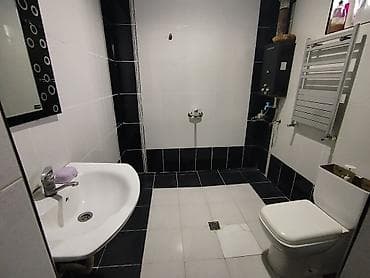 kirə ev: Ev 7 daş üstündədir tam təmirli geniş həyət evi maşın saxlamaq üçün — 9