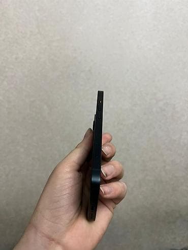 iphone 16 kredit: IPhone 13, 128 GB, Qara, Simsiz şarj — 3