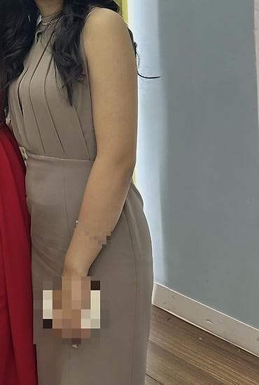 parfum amber elixir: Zərif ziyafət/gecə donu - Rəng: taupe/boz-bej - Model: qolsuz, qələm — 2