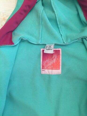 παιδικα μπουφαν για αγορια benetton: Sportivni üst geyimi 10 yaş 1-2 defe geyinilib içi isti material 50 — 2