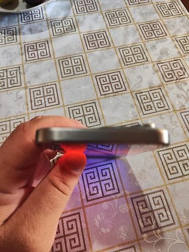ipon: IPhone 15 Pro Max, 256 GB, Gümüşü, Sənədlərlə, Face ID, Simsiz şarj — 7